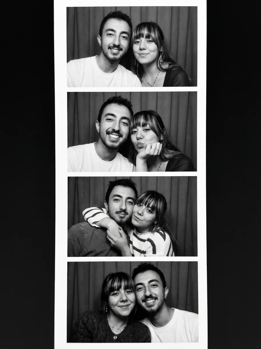 Photo Booth Strip Prompt - Classic 4-Photo Couple Portrait AI Generator - photography style - photo booth, couple portraits.